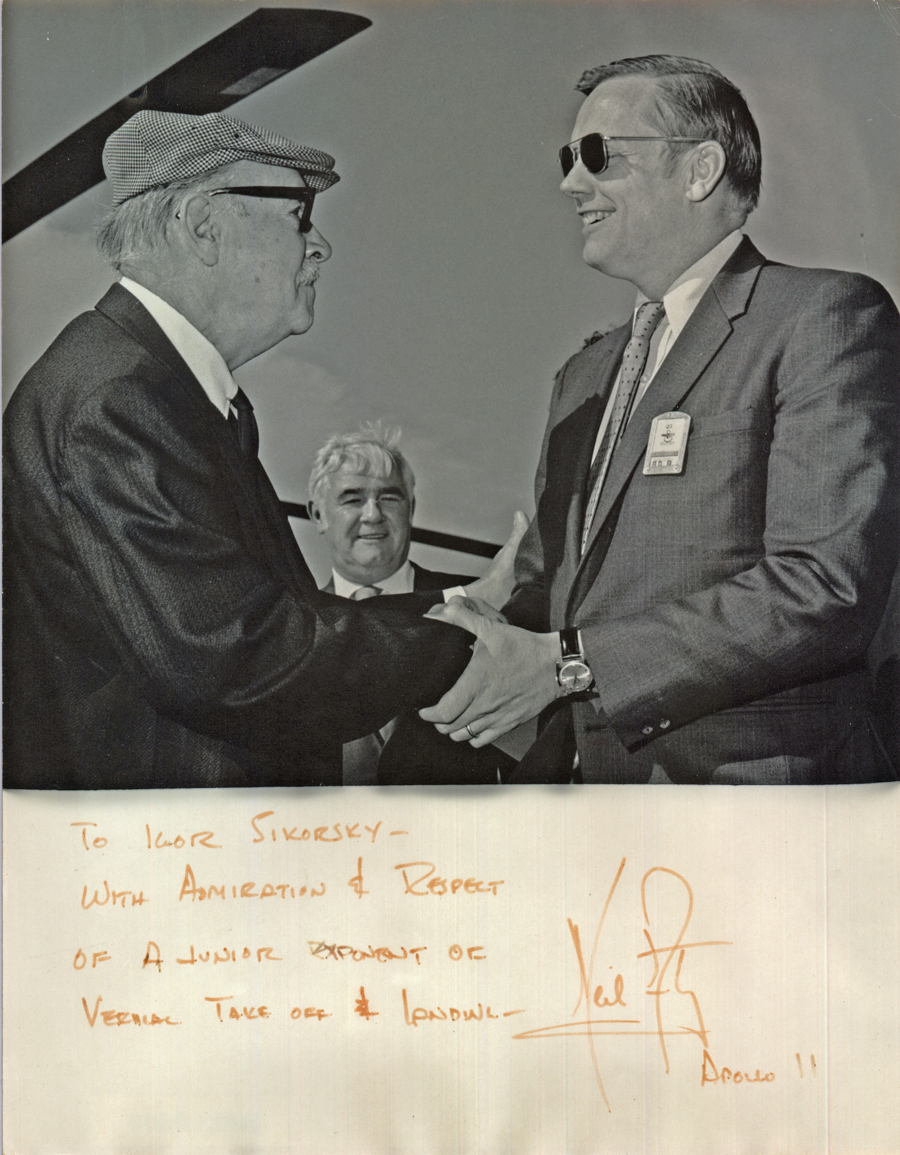 Ігор Сікорський зустрічає Ніла Армстронга. США. 29 жовтня 1970 року